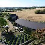 Au Coeur De La Toscane Angevine 펜션 *